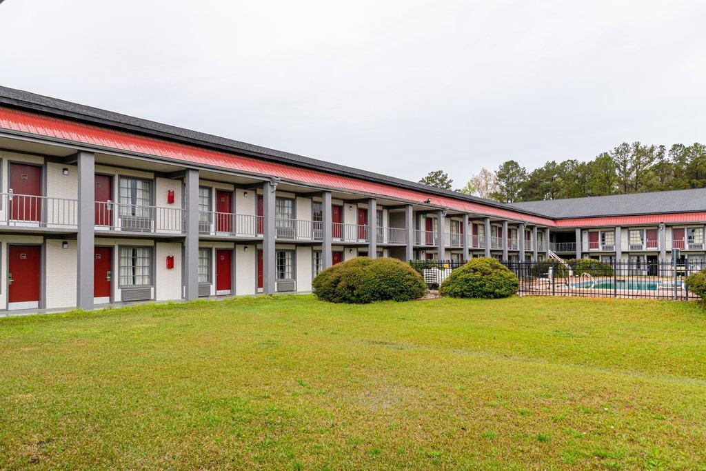 Red Roof Inn Savannah - Richmond Hill I-95 エクステリア 写真