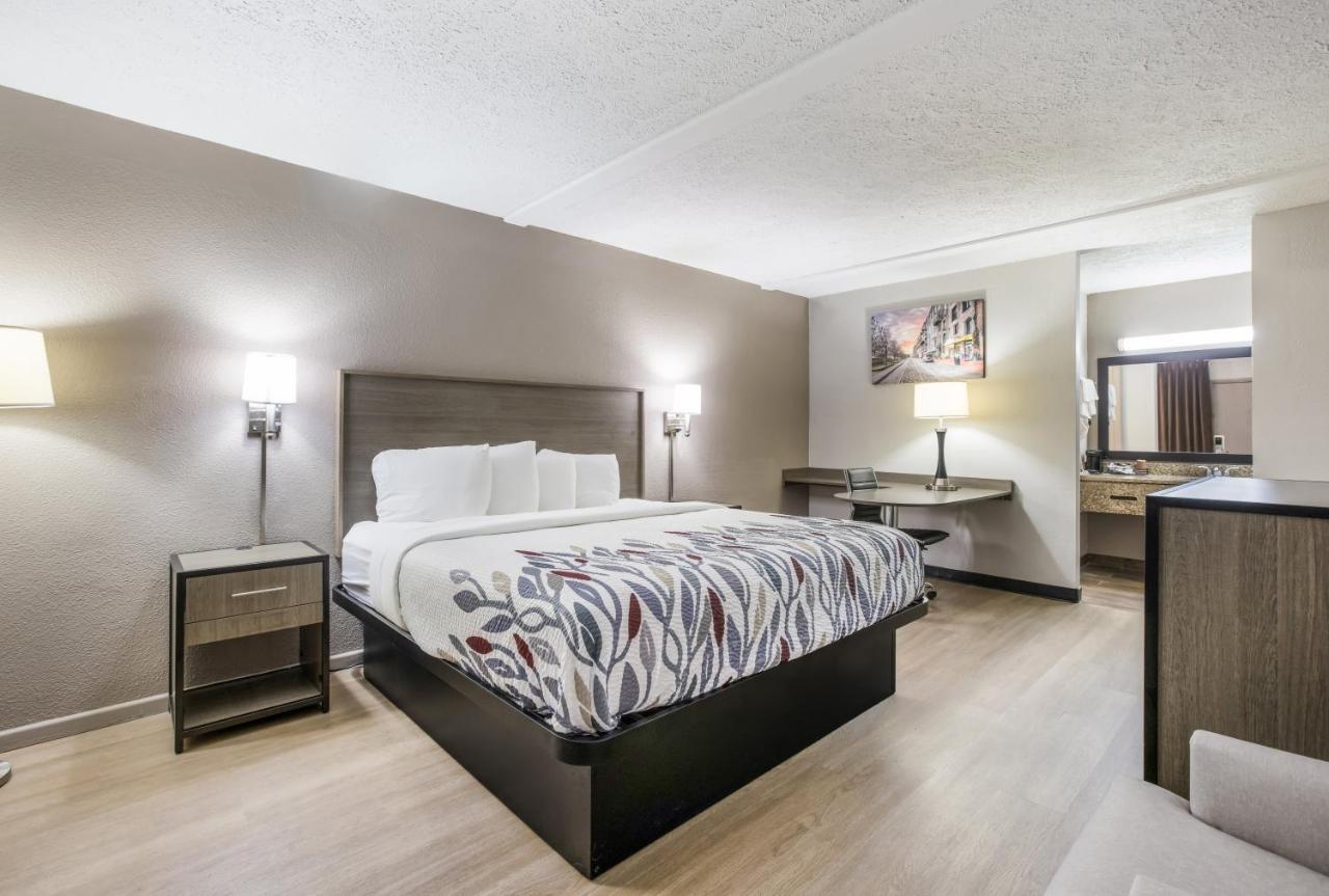 Red Roof Inn Savannah - Richmond Hill I-95 エクステリア 写真