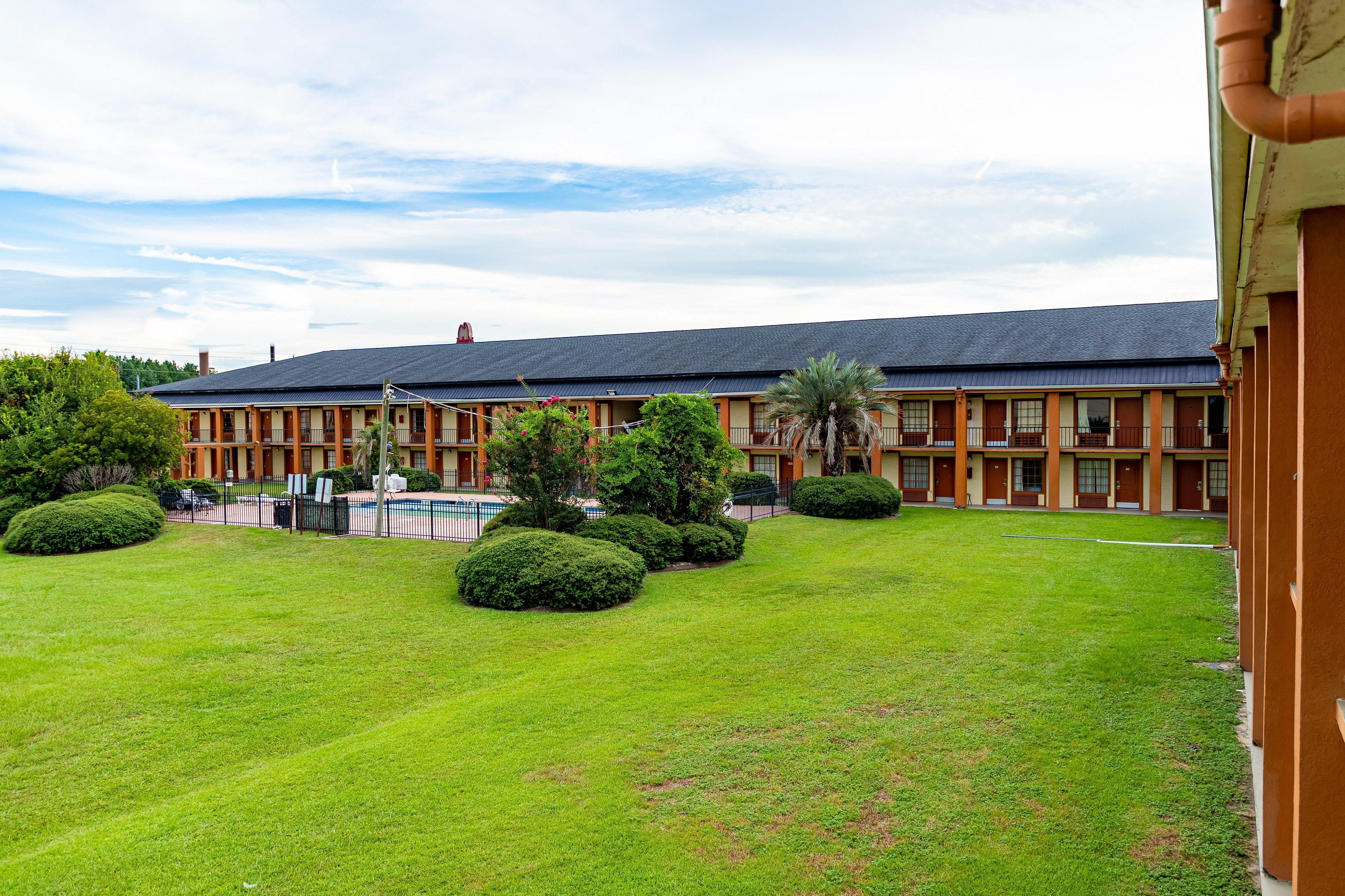 Red Roof Inn Savannah - Richmond Hill I-95 エクステリア 写真